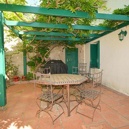 Cozy Home In Sete With Outdoor Swimming Pool المظهر الخارجي الصورة